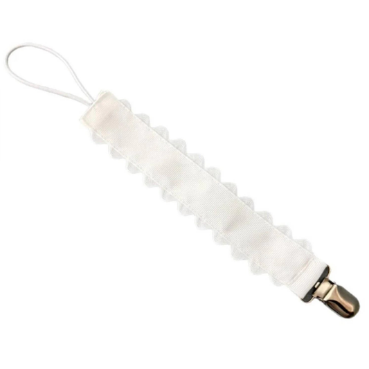 White Paci Clip with White Scallop on a white background